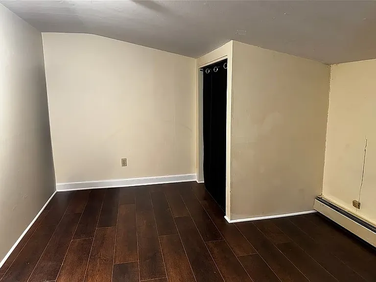 23 1/2 Cedar St — Photo 8