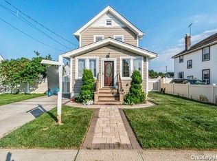 91 Rockmart Ave, Elmont, NY 11003