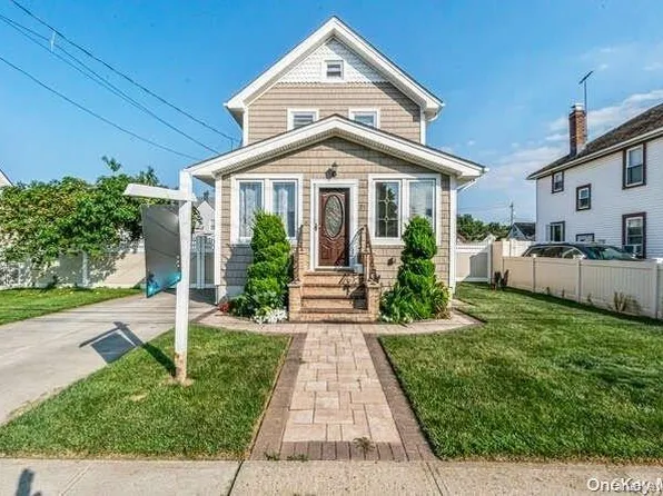 91 Rockmart Avenue, Elmont, NY 11003