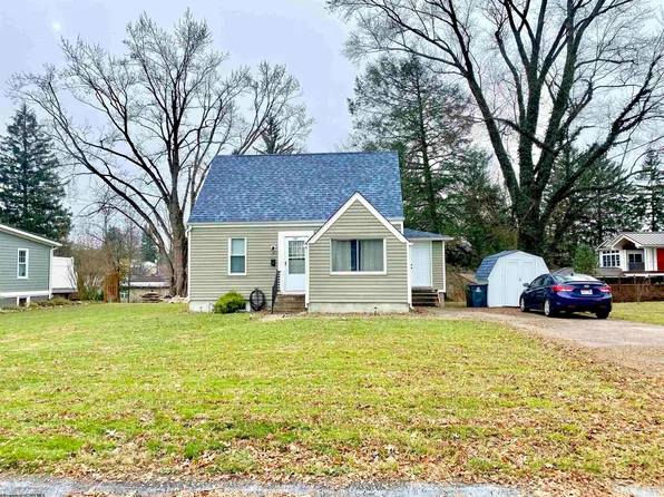 1257 Oxford Pl, Morgantown, WV 26505