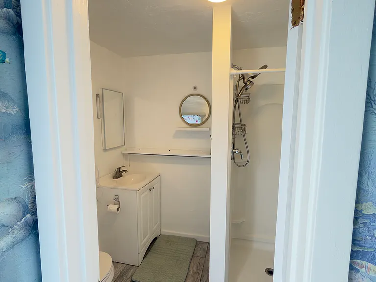 902 Tait St #1/2 — Photo 12