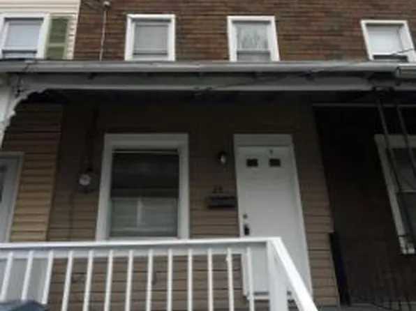 24 N 3rd St, Steelton, PA 17113