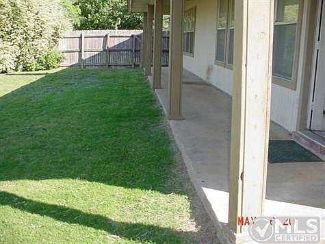 3rd image of 6902 Hawaii Ln
