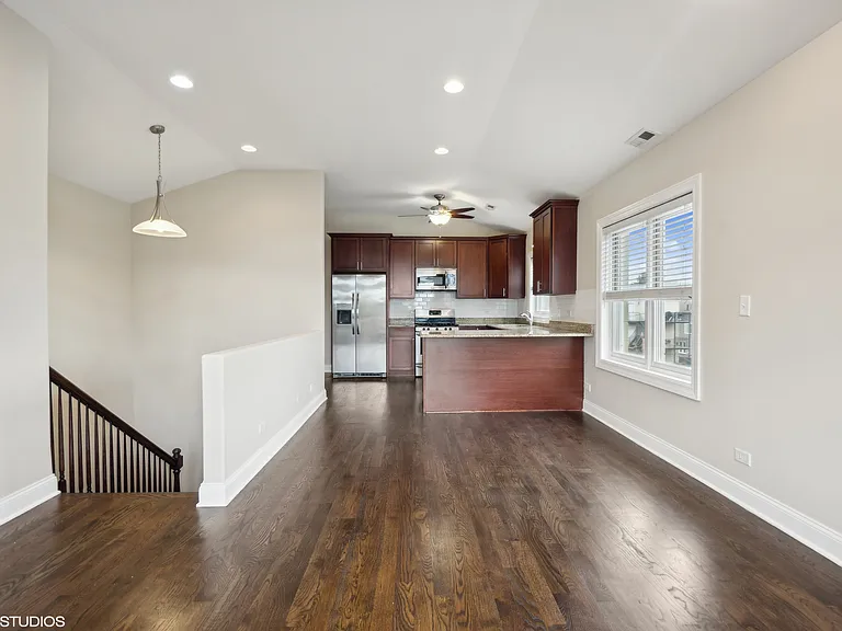 3519 W Medill Ave #3 — Photo 10