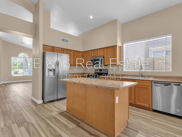 3261 W Ross Dr — Photo 13