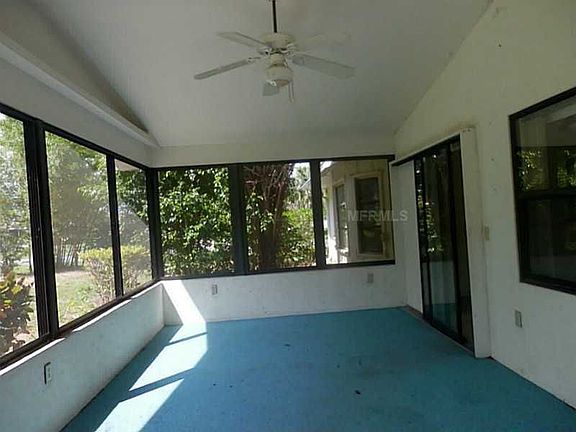 4th image of 998 Bay Vista Blvd