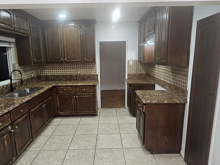 6459 San Luis St #A — Photo 16