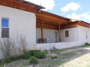 174 Cabresto Rd, Questa, NM 87556