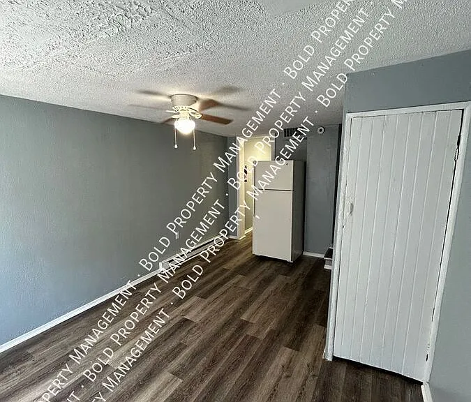 1053 Culvert St — Photo 4