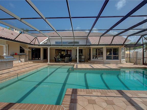 3rd image of 445 Bayshore Dr