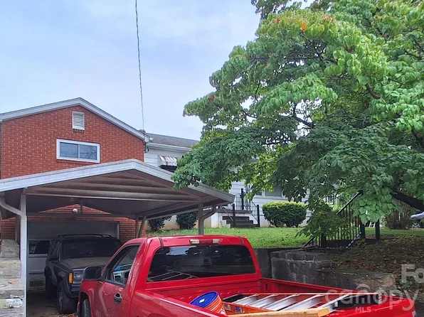 48 Westgate Rd, Asheville, NC 28806