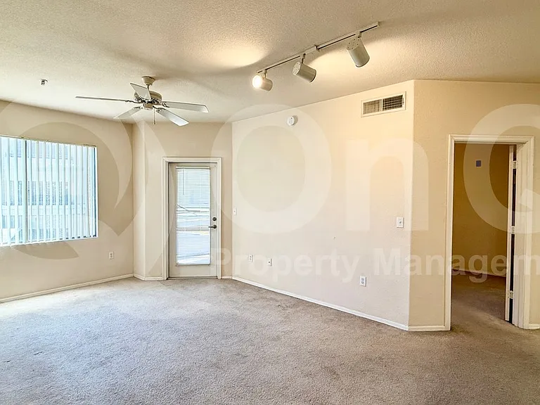 18416 N Cave Creek Rd #2023 — Photo 8
