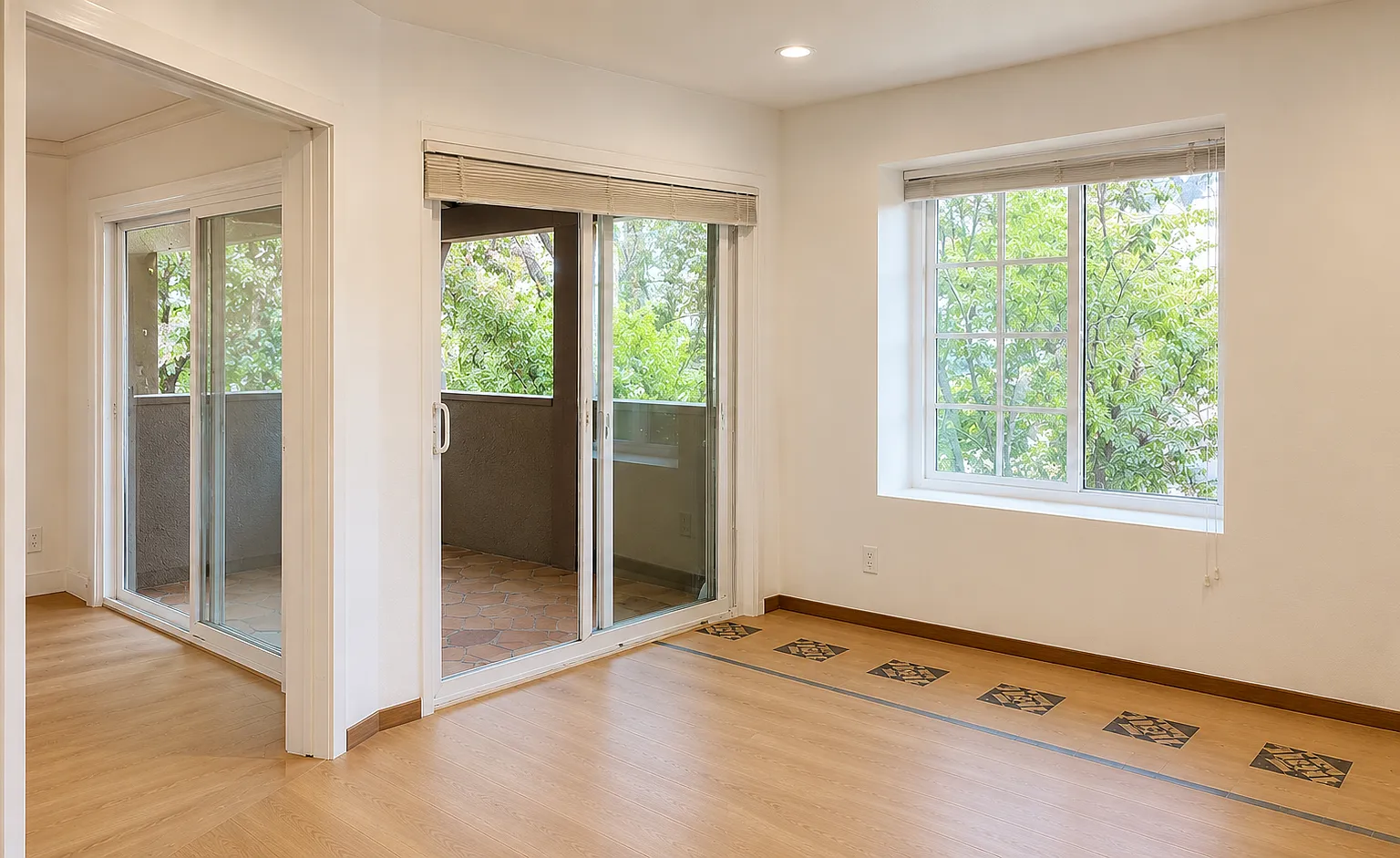 3 bed, $1,200 — Photo 1