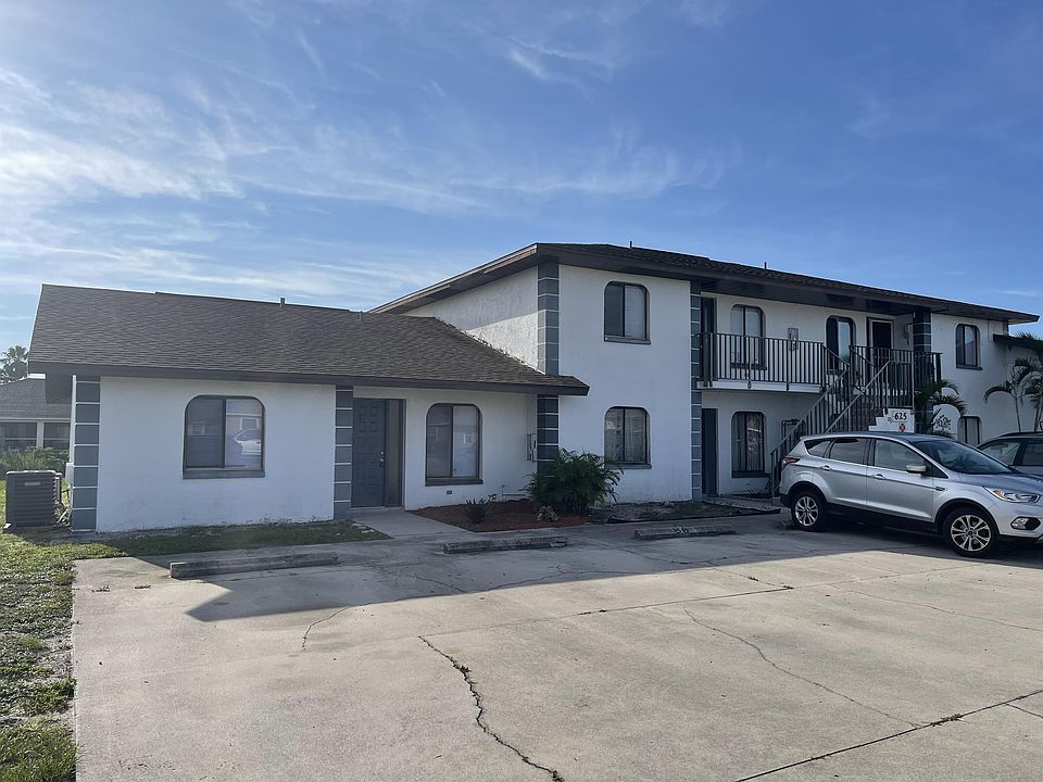 1st image of 625 SE 13th Ave #16213247