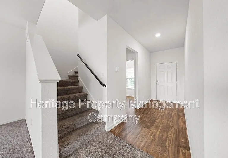 11038 Chatham Ct — Photo 4