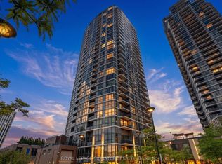 9 Valhalla Inn Rd #709, Toronto, ON M9B0B2