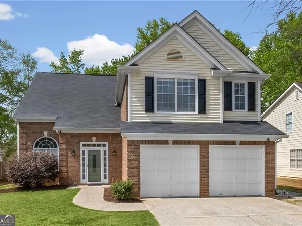 1300 Primrose Dr, Roswell, GA 30076