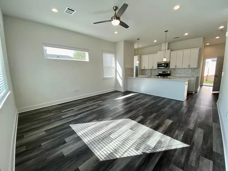 6102 Caddie St #A — Photo 7