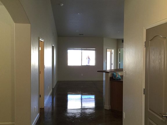 5th image of 835 Saint Peppin Dr