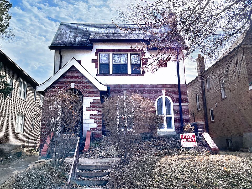 7318 Amherst, U-City