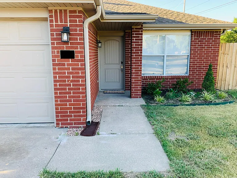 4028 Nightingale Ln #A — Photo 19