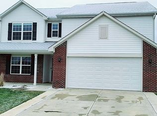 2270 Spring Dipper Dr, Greenfield, IN 46140