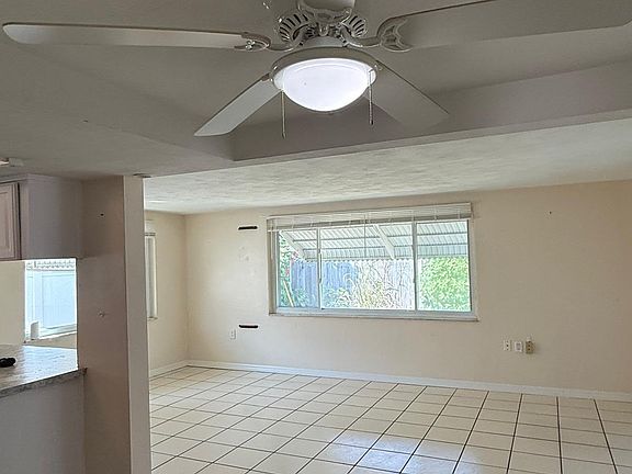3rd image of 5439 Shell Dr