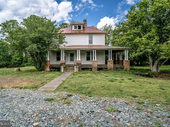 2315 Rolling Rd S, Scottsville, VA 24590