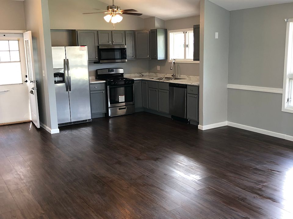 1501 Fairway Dr Rantoul, IL Zillow Apartments for Rent in Rantoul