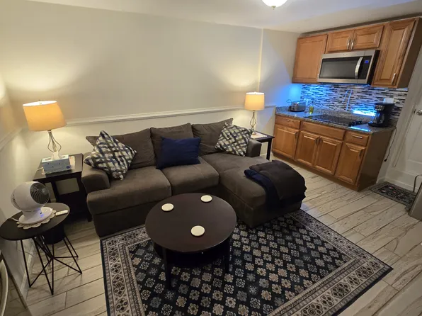 619 Irving St NW, Washington, DC 20010