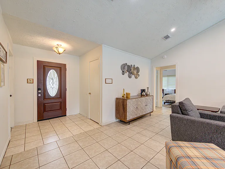 9126 Benwick Dr — Photo 11