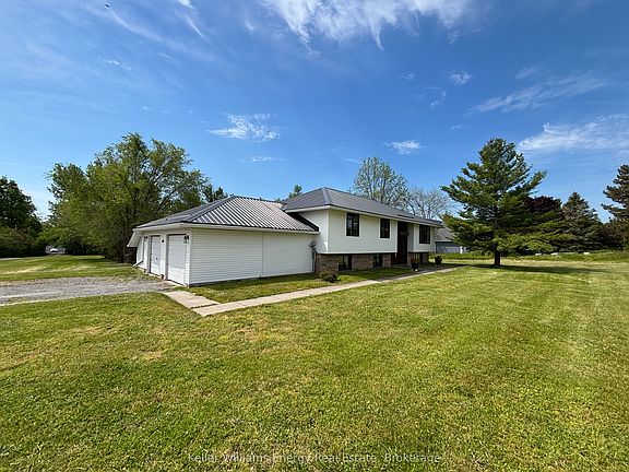 3rd image of 497 Wellington Main St