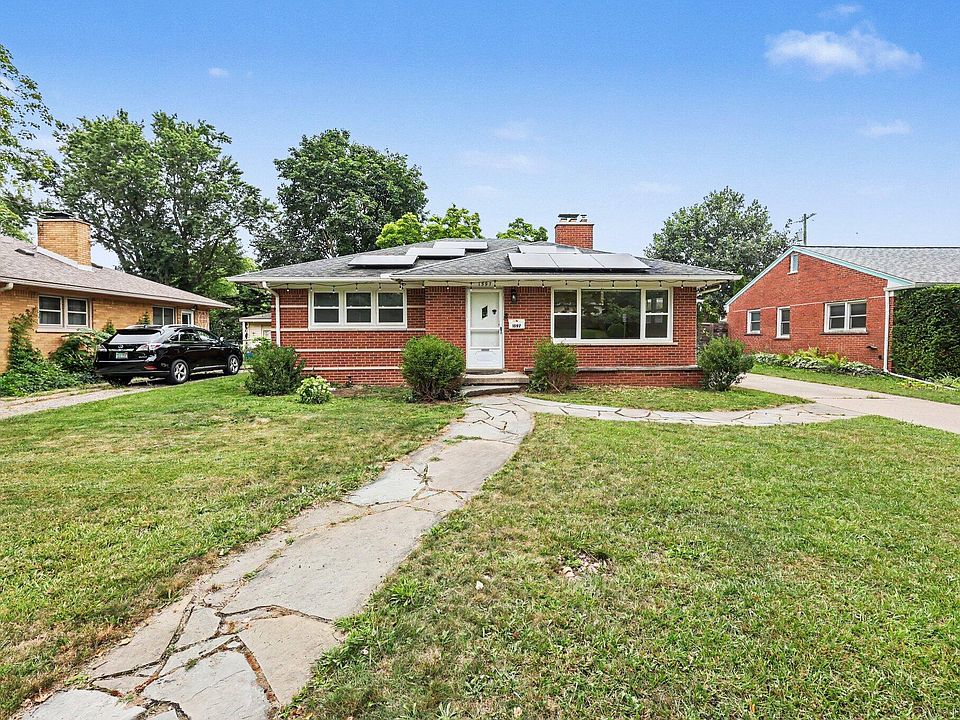 1st image of 1597 Greenview Dr