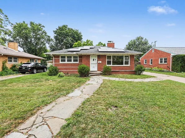 1597 Greenview Dr, Ann Arbor, MI 48103