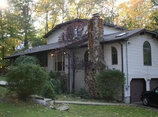 74 Miller Rd, Kinnelon, NJ 07405