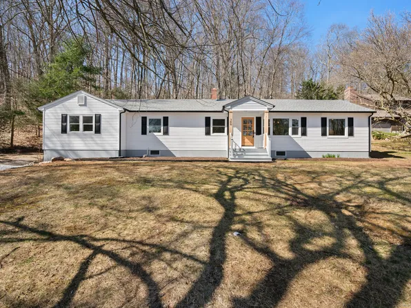 300 Bloomingdale Road, Waterford, CT 06375