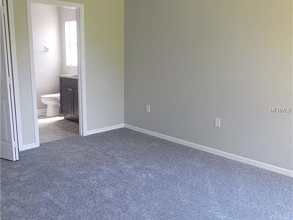 3rd image of 1118 Humphrey Blvd