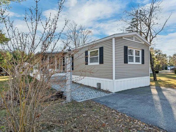 9 Strawberry Lane, Concord, NH 03301