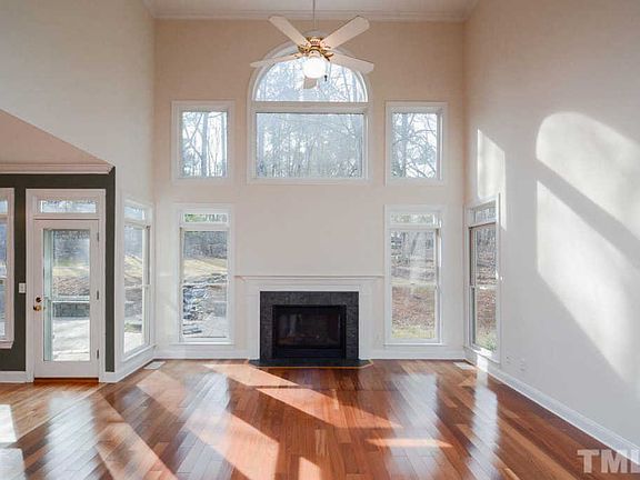 5th image of 209 Lilliput Ln