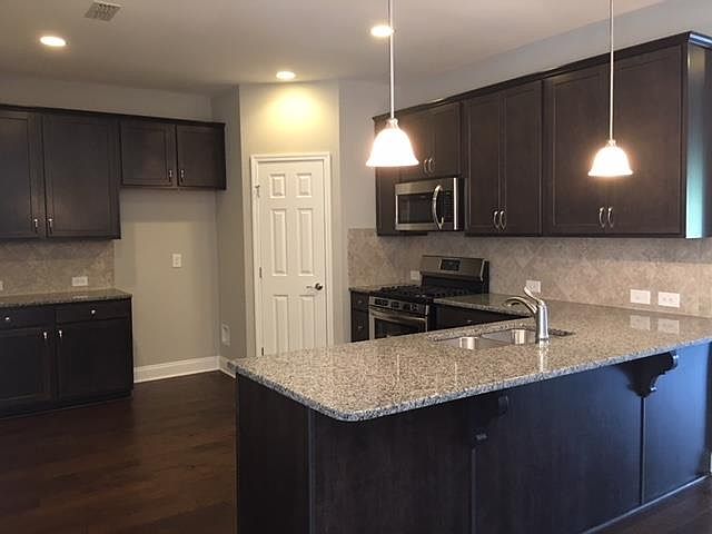 2nd image of 224 Glennister Ct Lot 27