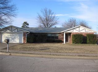 6608 Abbey Rd, Bartlesville, OK 74006