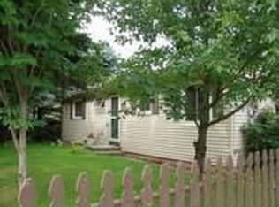 214 Pumphouse Rd, Lake Ariel, PA 18436