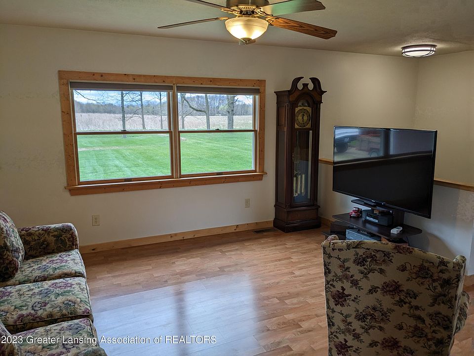 9750 S Laingsburg Rd, Laingsburg, MI 48848 Zillow