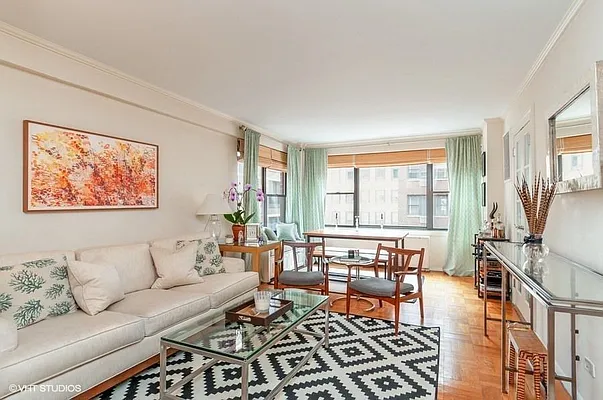 Sold by Mont Sky Real Estate | media 9