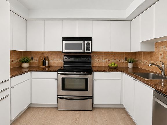 5th image of 1340 Duchess Ave #206