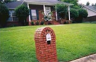 2nd image of 1929 Woodbridge Dr