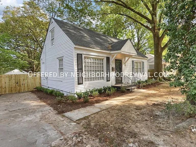 1238 Will Scarlet Rd — Photo 3