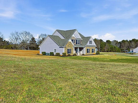 4th image of 511 Cromer Rd