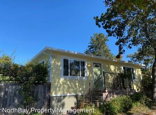 50 Chapman Ln #B, Petaluma, CA 94952