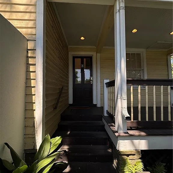 808 Dauphin St #C — Photo 3